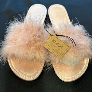 Women's Fluffy Pink Slippers